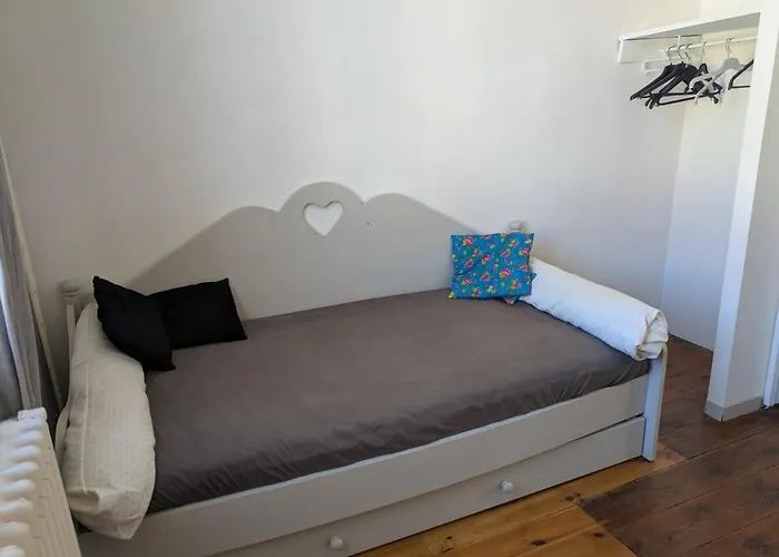 Charming 2-bedroom, Near Center アパート トゥールーズ